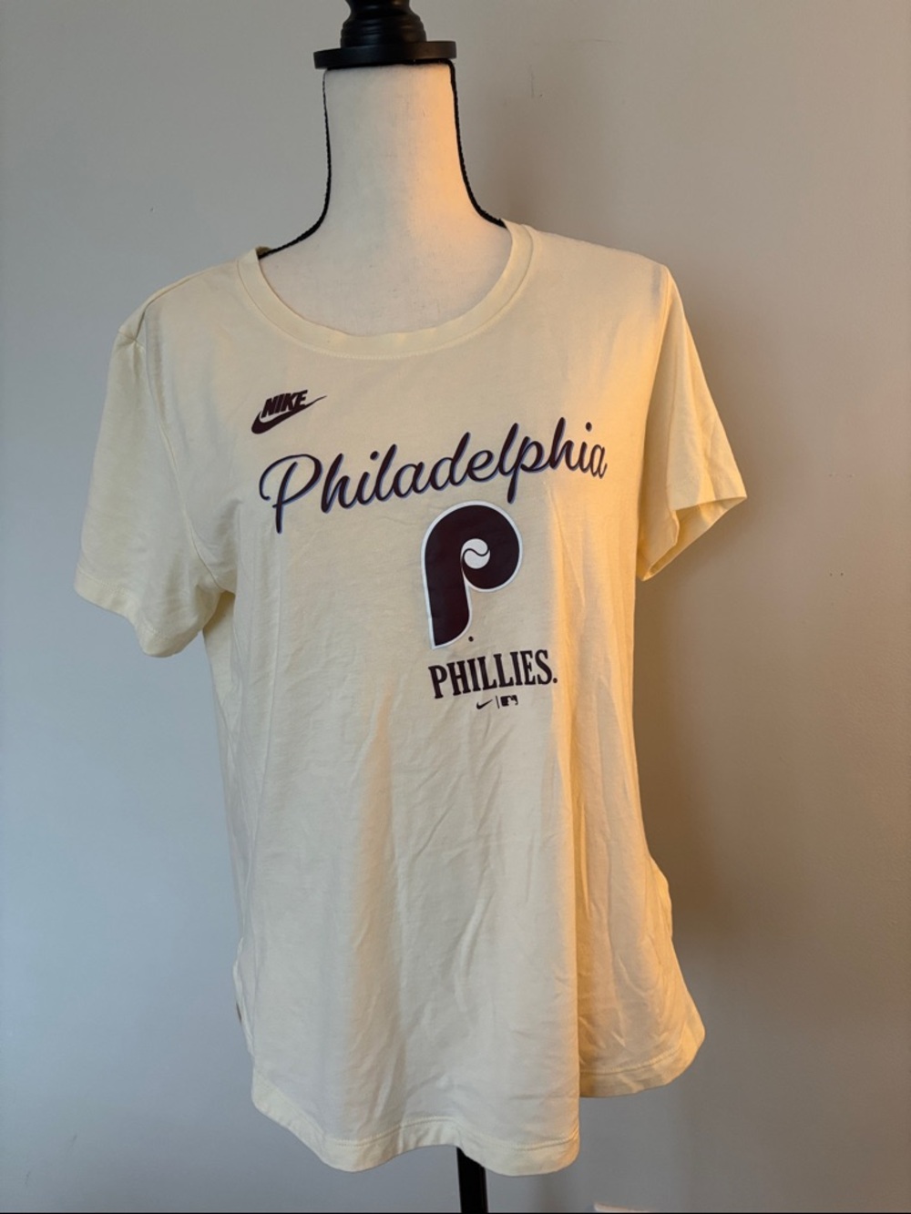 Nike Cream Philadelphia Phillies Logo Tee